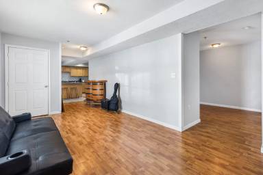 Main picture of 400 Forest Avenue - 102