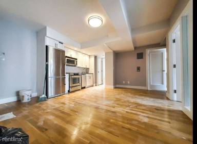 Main picture of 16 E 52nd St