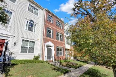 Main picture of 115 Tanglewood Manor Dr