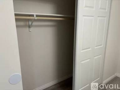 Main picture of 2721 S Holmes Ave