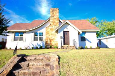 Main picture of 2411 S O St