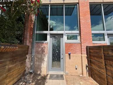 Main picture of 1001 E 17th St Apartments