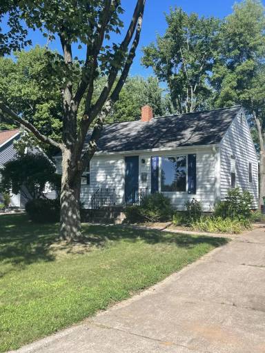 Main picture of 351 19th St S