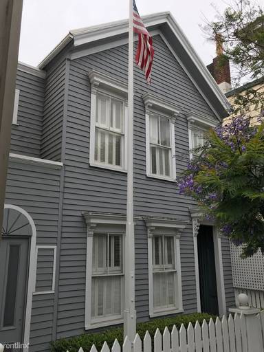 Main picture of 2207 Pine St