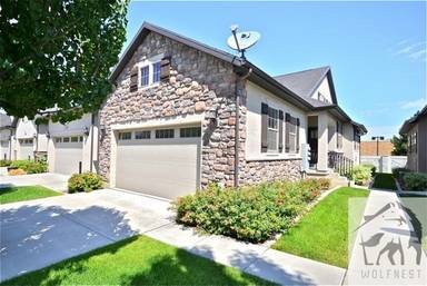 Main picture of 232 W Bellano Way