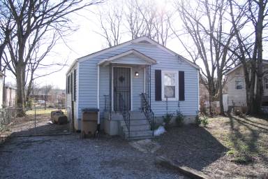 Main picture of 1727 Saint Louis St