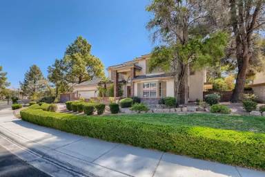 Main picture of 38 Hummingbird Ln