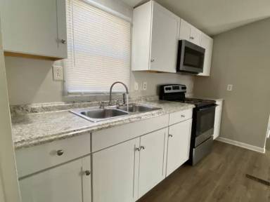 Main picture of 136 Mattingly Ln