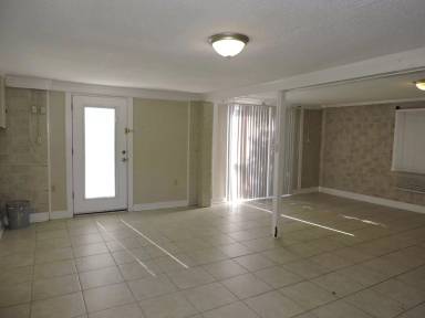 Main picture of 1414 E Jordan St