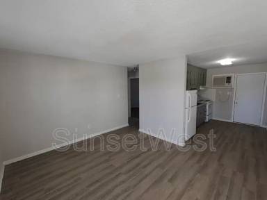 Main picture of 4125 Sunset Ave