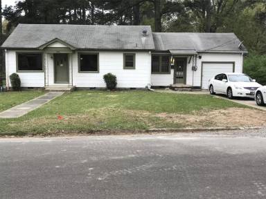 Main picture of 1406 N Mosby Ave