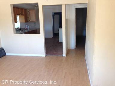 Main picture of 404 E 4th St