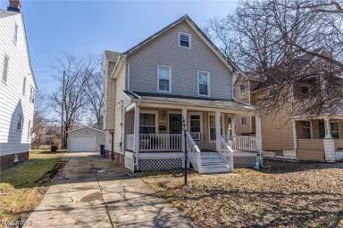 Main picture of 1343 E 187th St