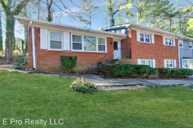 Main picture of 1859 King Alfred Dr SW