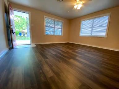 Main picture of 119 Louis Davis Dr