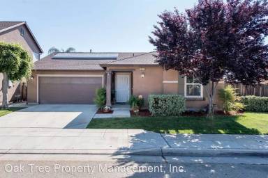 Main picture of 623 S Bundy Dr