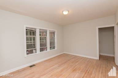 Main picture of 620-28 W Barry Ave