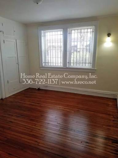 Main picture of 405 N Spring St