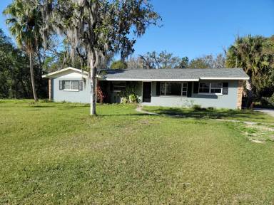 Main picture of 7111 Beverly Rd