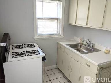 Main picture of 1009 Garnett Pl