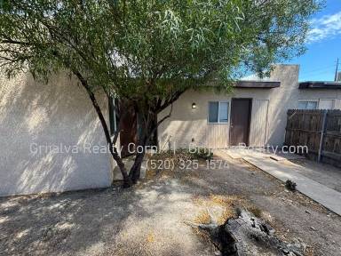 Main picture of 2415 N Geronimo Ave