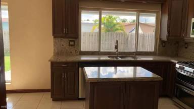 Main picture of 8980 NW 24th St