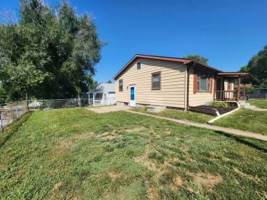 Main picture of 3701 Lewis Ave