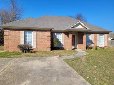 Main picture of 3654 Horseshoe Cir