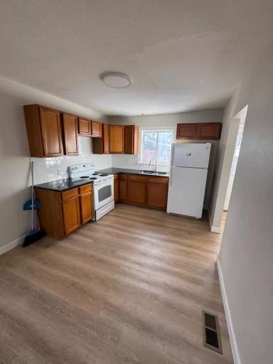 Main picture of 1141 14th St