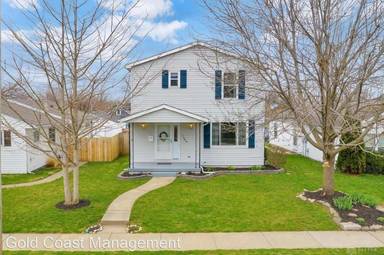 Main picture of 1149 Devon Ave