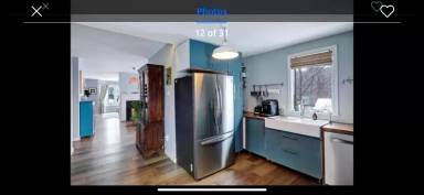 Main picture of 38 Pleasant St