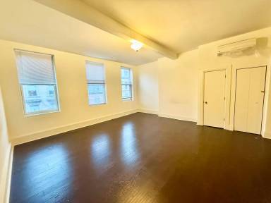 Main picture of 1210 Saint Paul St