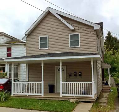 Main picture of 62 Church St