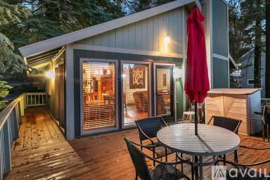 Main picture of 590 Arrowhead Villa Rd