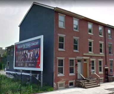 Main picture of 237 Perry St