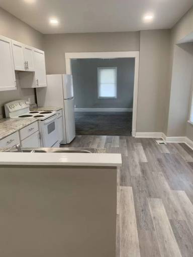 Main picture of 4444 Olive St
