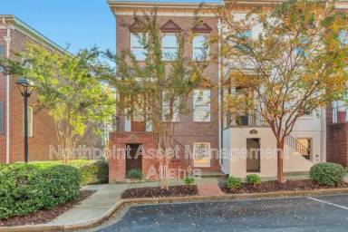 Main picture of 1043 Pearl Pt
