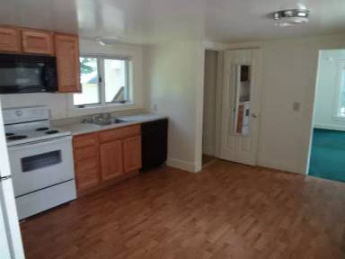 Main picture of 1 Edmunds Ct