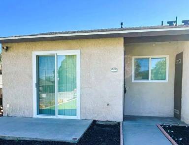 Main picture of Adelfa St