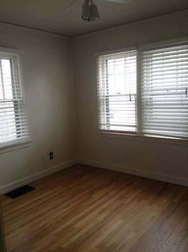 Main picture of 815 W 1st Ave