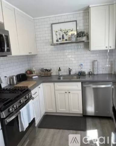 Main picture of 950 4th St