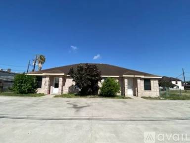 Main picture of 113 N Glasscock Blvd