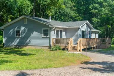 Main picture of 63 Ben Lippen Rd