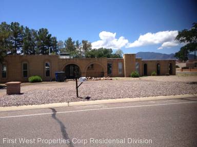 Main picture of 2224 Golf Links Rd