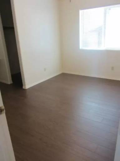 Main picture of 51 S Maricopa St