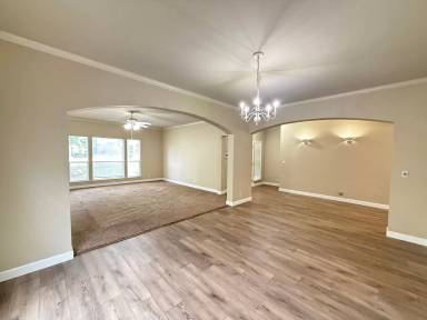 Main picture of 3404 N Battle Creek Dr