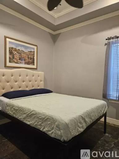 Main picture of 107 E Harbor