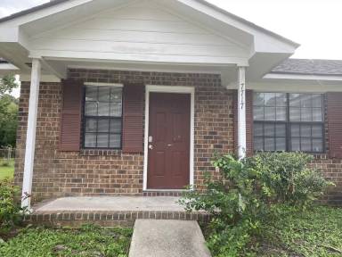 Main picture of 7717 Suzanne Dr