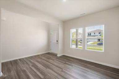 Main picture of 937 Avonmore Dr
