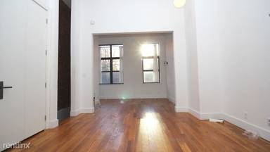 Main picture of 949 Willoughby Ave